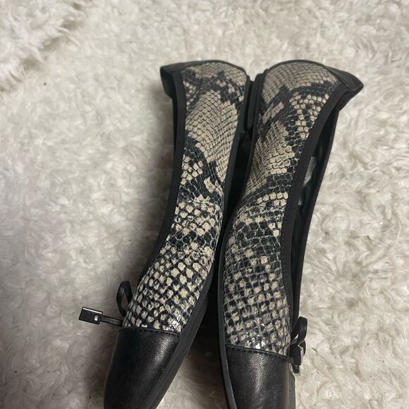 Visonic Leather Snakeskin Patterned Black & beige slip on Flats SZ10 - Picture 5 of 11